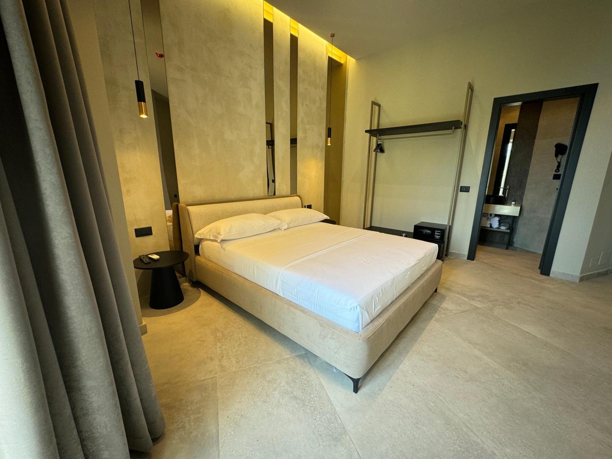 Nuna Hotel Radhimë Exteriör bild