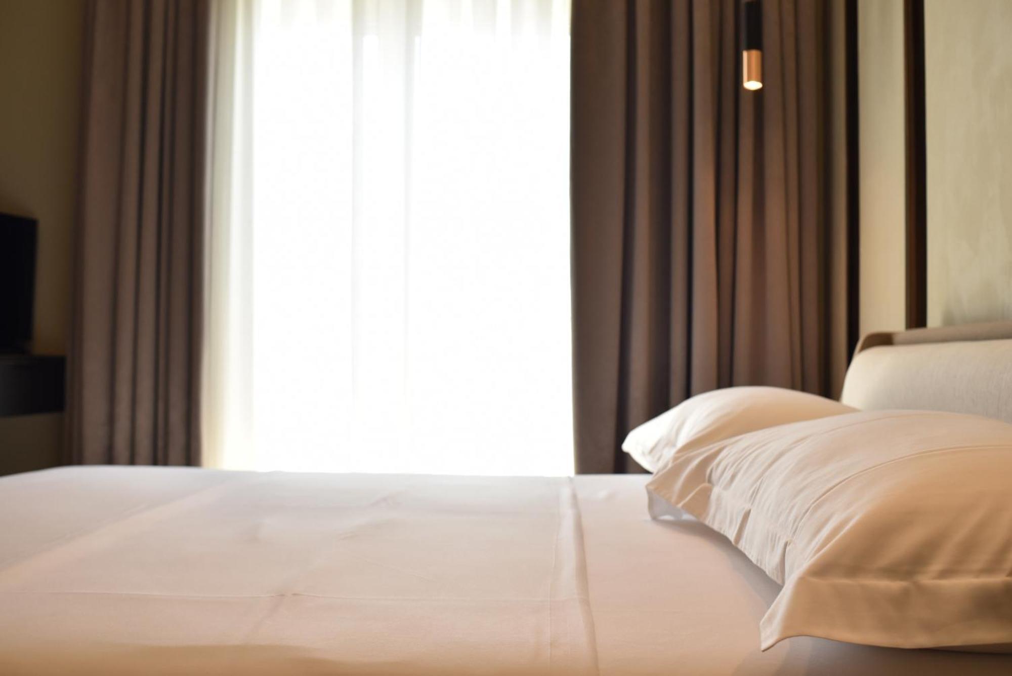 Nuna Hotel Radhimë Rum bild